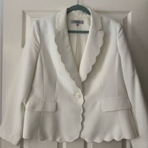 Kasper Ivory Scalloped Blazer